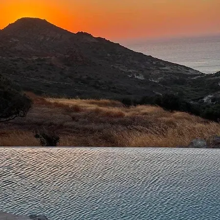 Stunning Two-room Milos Greece Panorama Sunset Infinity Pool Ac