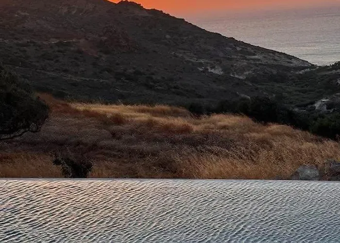 Stunning Two-room Milos Greece Panorama Sunset Infinity Pool Ac